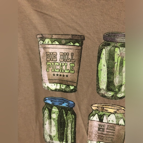 Olive green dill pickle graphic print tshirt size small new - Picture 6 of 9
